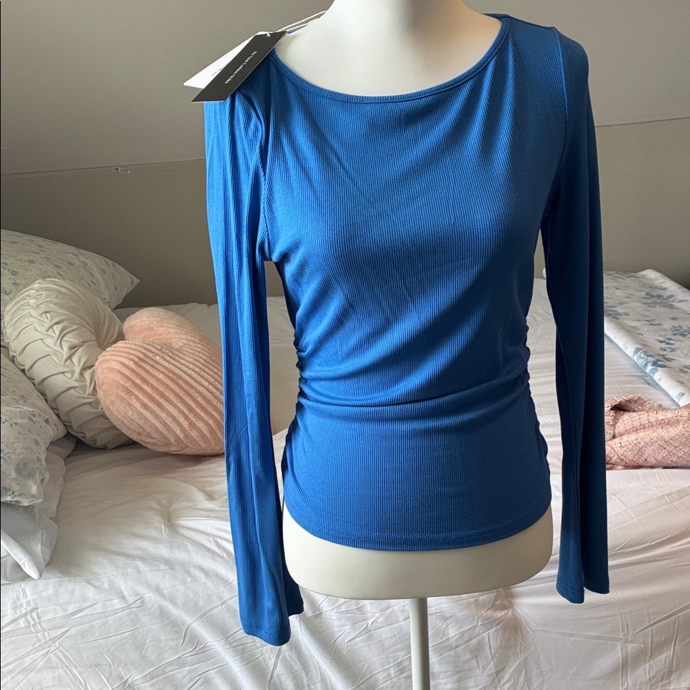 Women's Long Sleeve Scoop Neck Top in Cobalt Blue